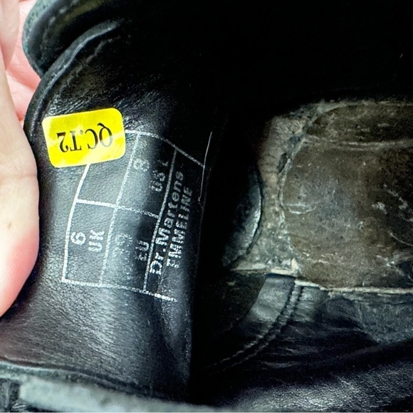 Dr. Martens Women's Emmeline 5-Eyelets Ankle Boot Black Vibrance Croco US 8 - Picture 3 of 9